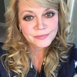 Je vous attend toute chaude chez moi